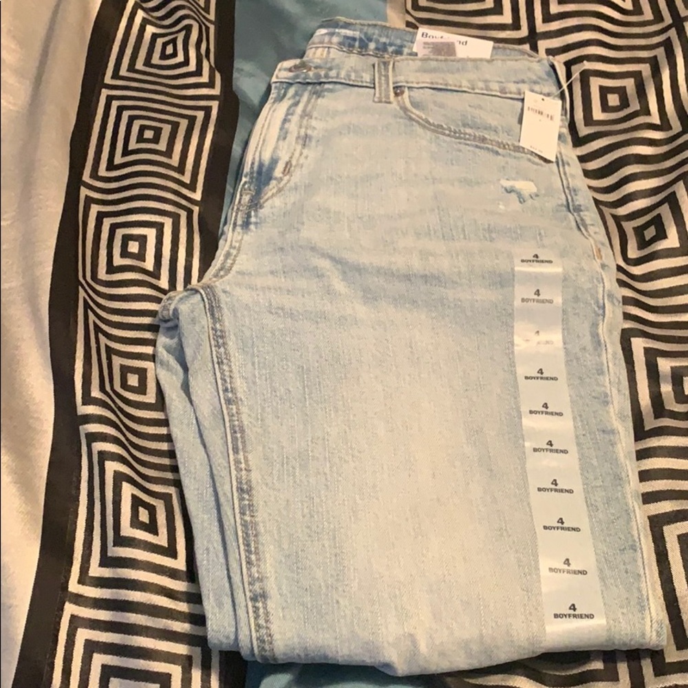 Old navy mid rise boyfriend jeans
